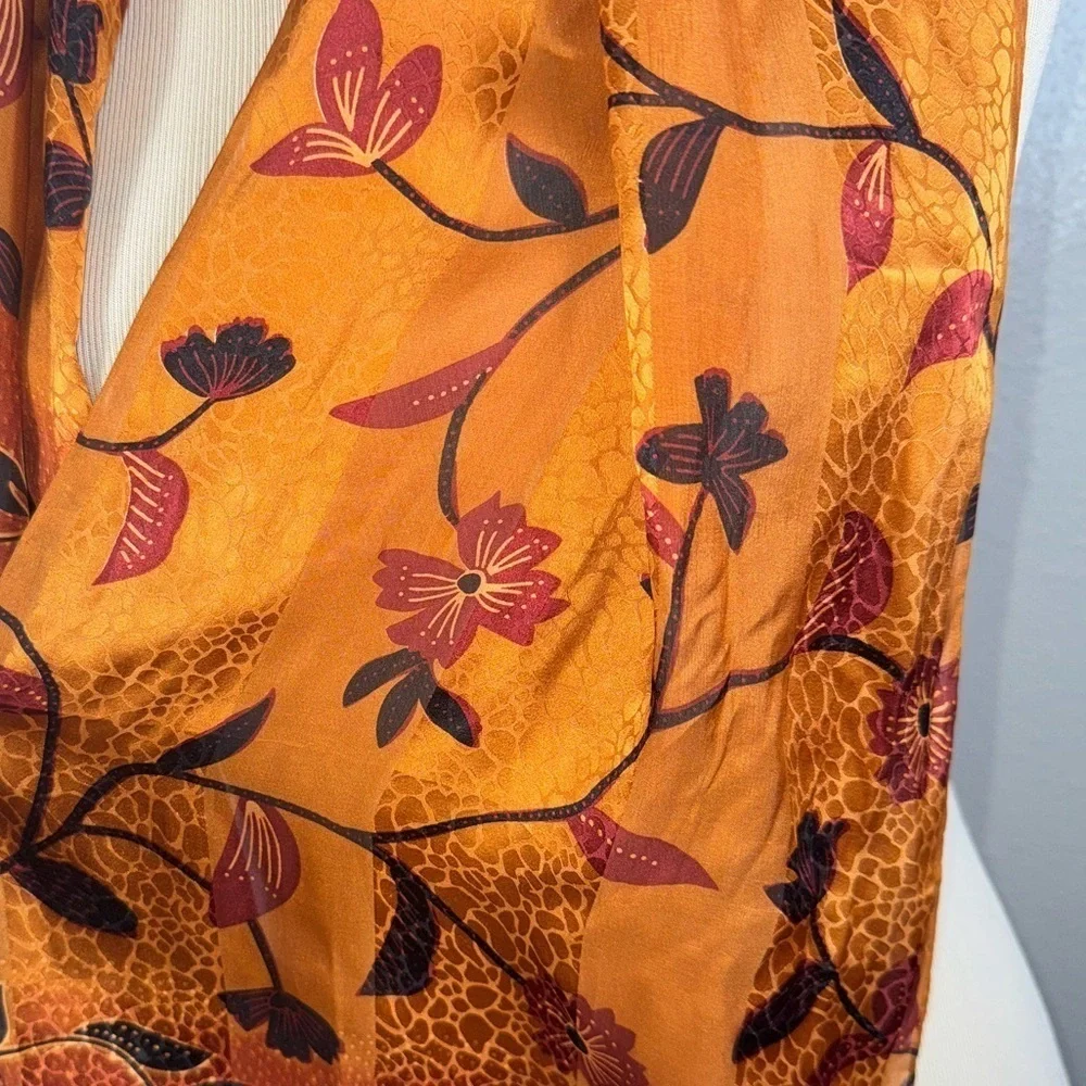 Jones New York Silk scarf RN 62720